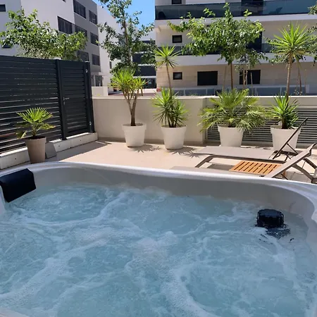 Superior With Private Jacuzzi * 扎达尔