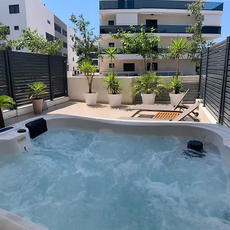 公寓 Superior With Private Jacuzzi 扎达尔